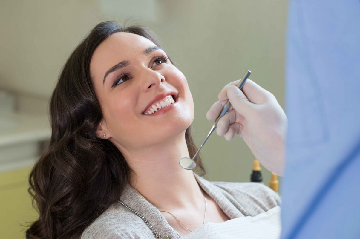 Single-jaw clear aligners