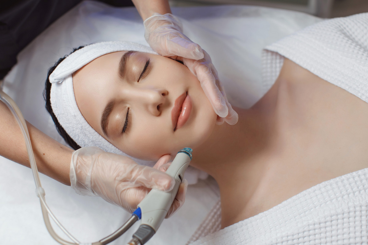 Hydrafacial Neck and Chest care